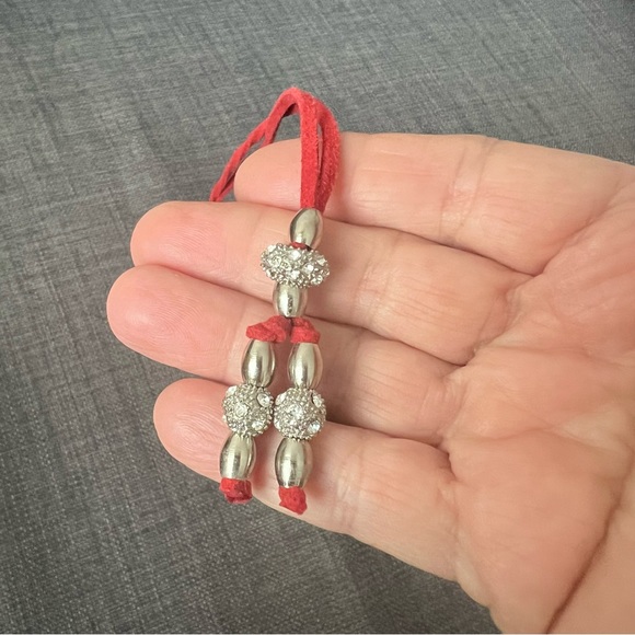 Sparkly necklace with silver and cz type stones on red leather cord adju… - Picture 5 of 9